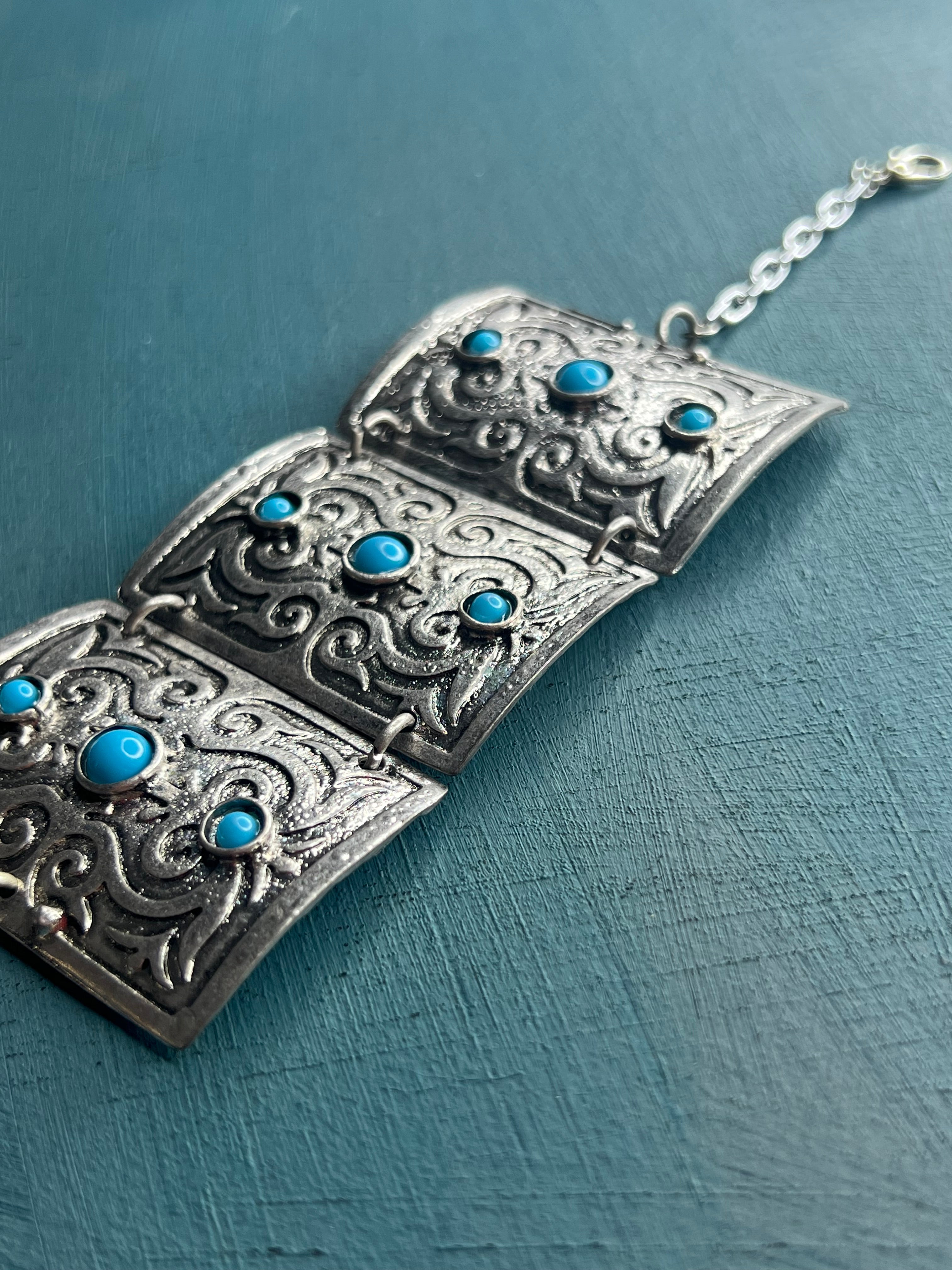 Laylai El-Turath "Azure"