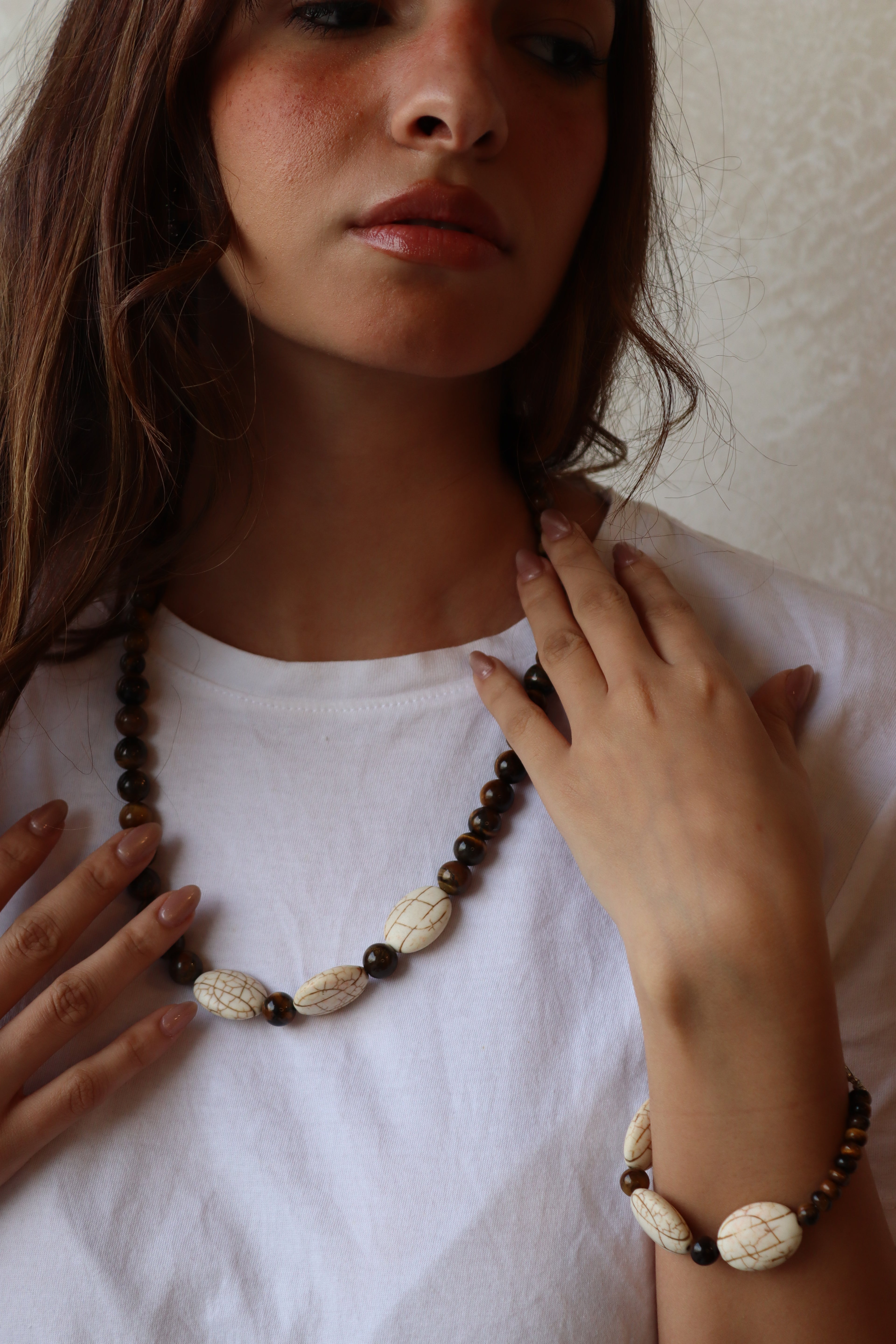 brown agate and white howlite boho necklace | Handmade jewelry