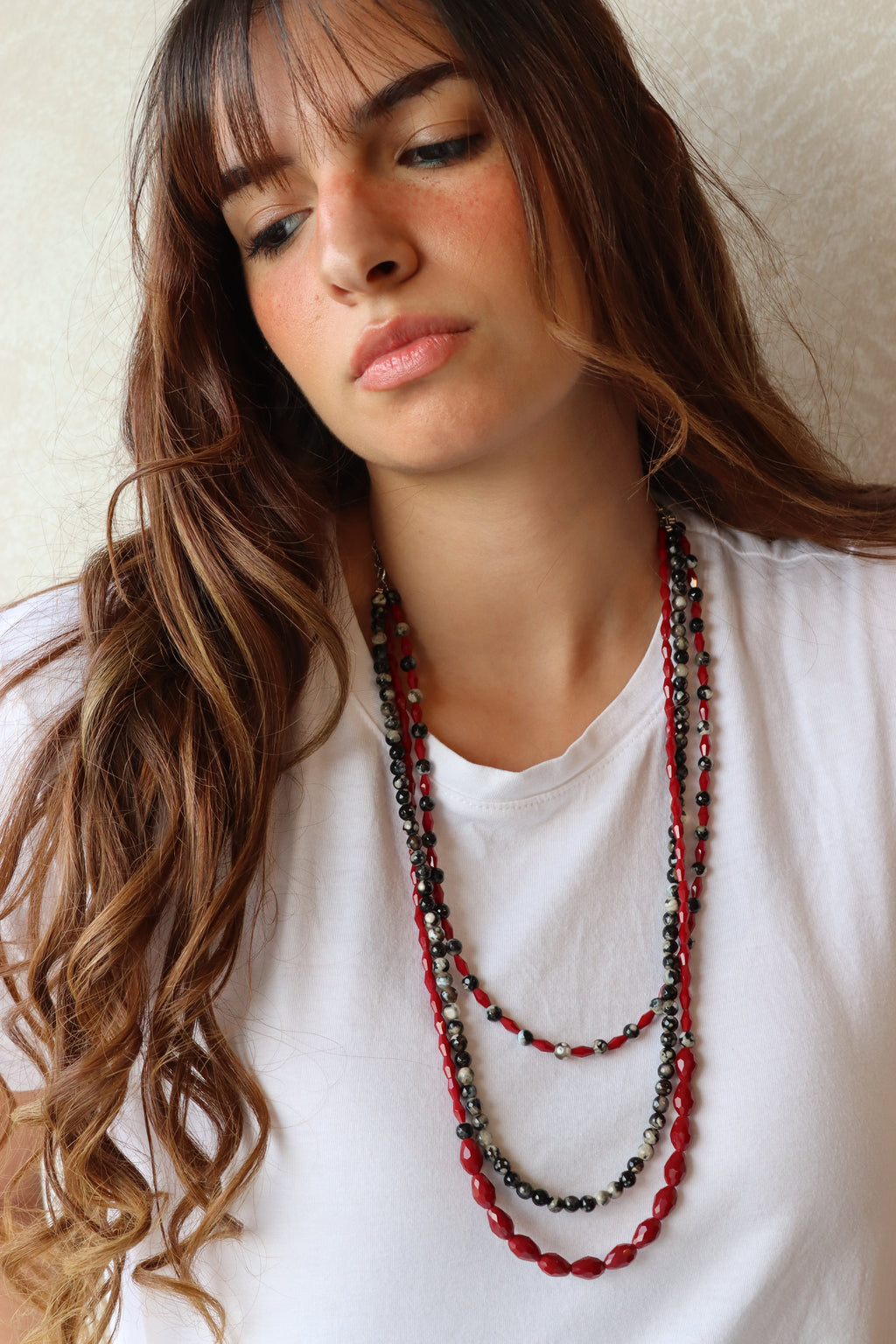 Black Agate and Red Crystal Triple-Layered Necklace | Handmade jewelry