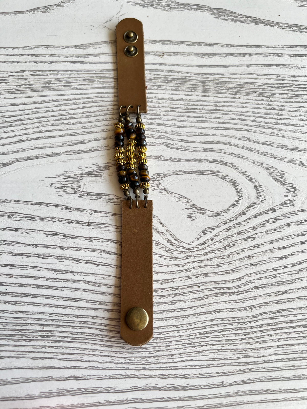 Brown natural leather bracelet with tiger eye stone