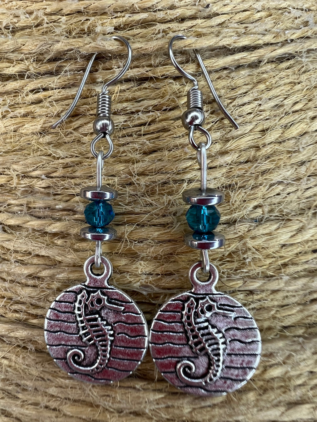 Sea-horse dangles