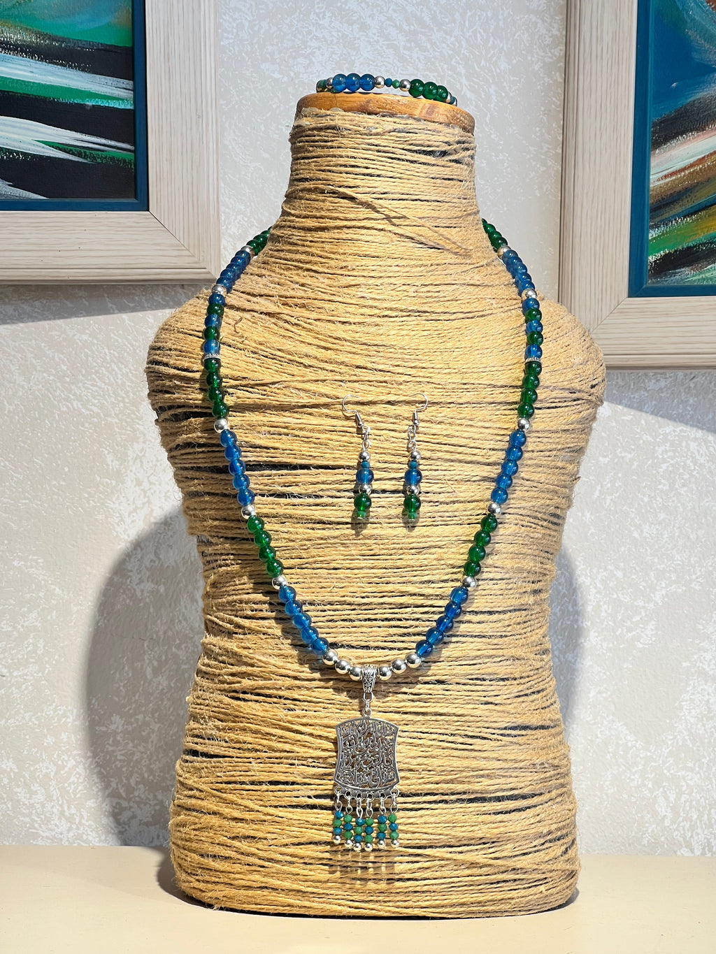 ورشة الحلى بالخرز Jewelry making workshop