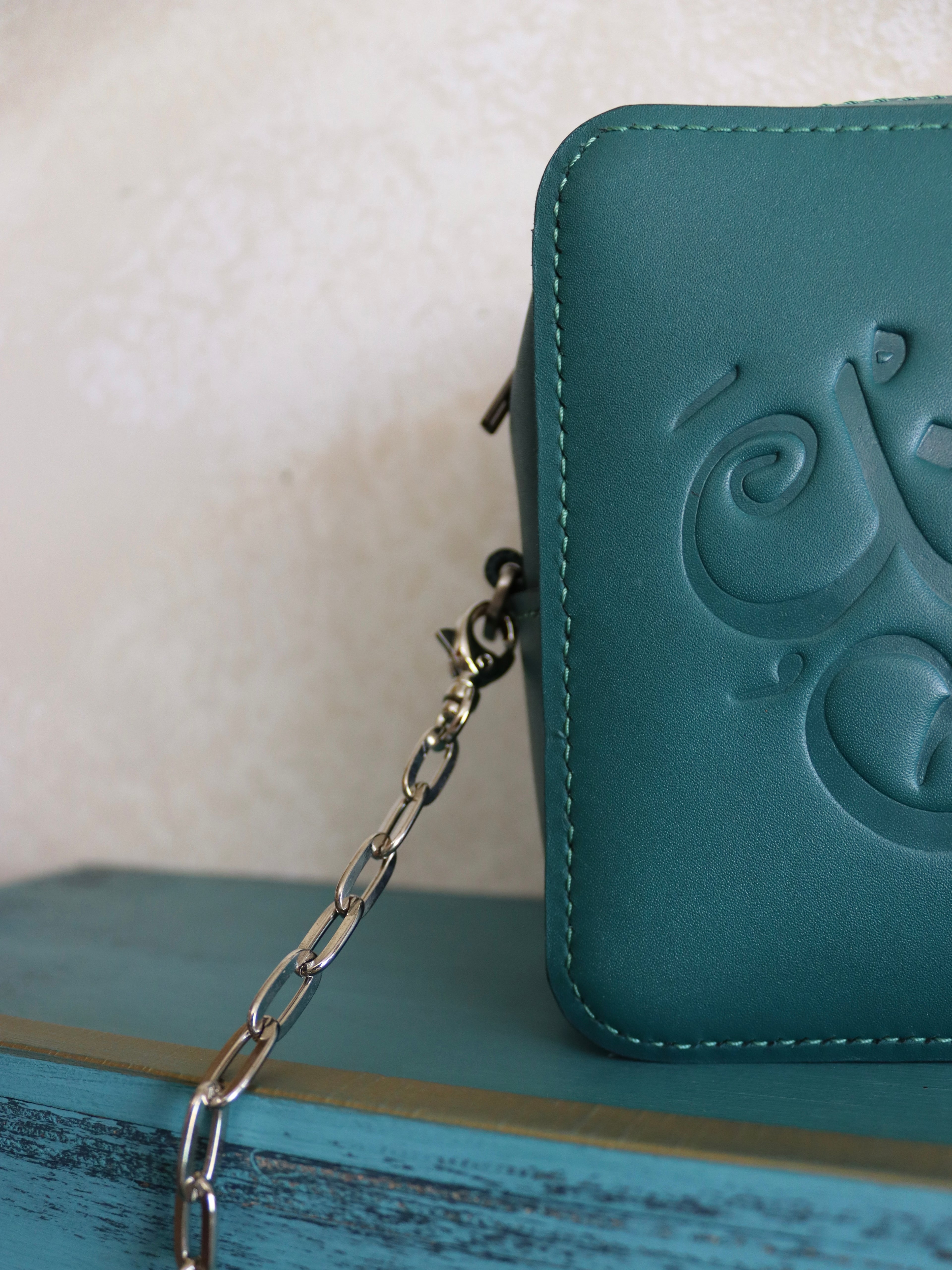 Rectangular cross bag