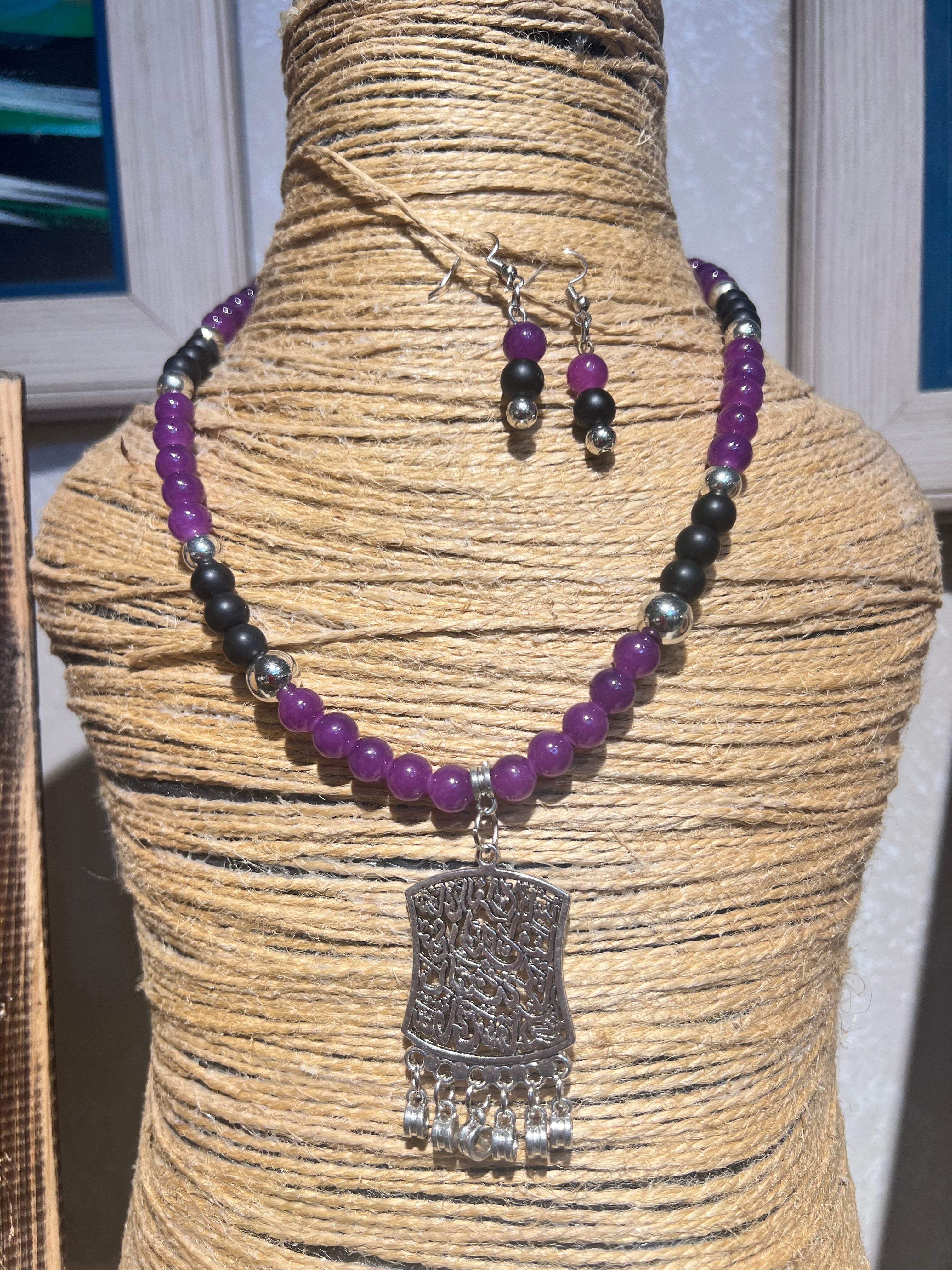 ورشة الحلى بالخرز Jewelry making workshop