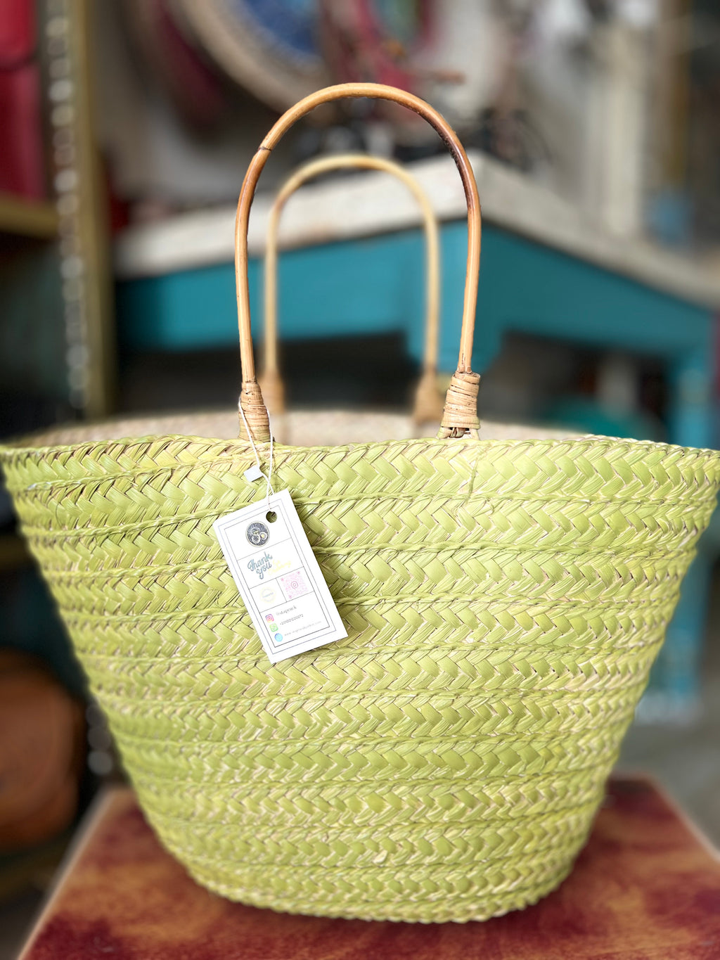 bag Palm fronds with wooden handles