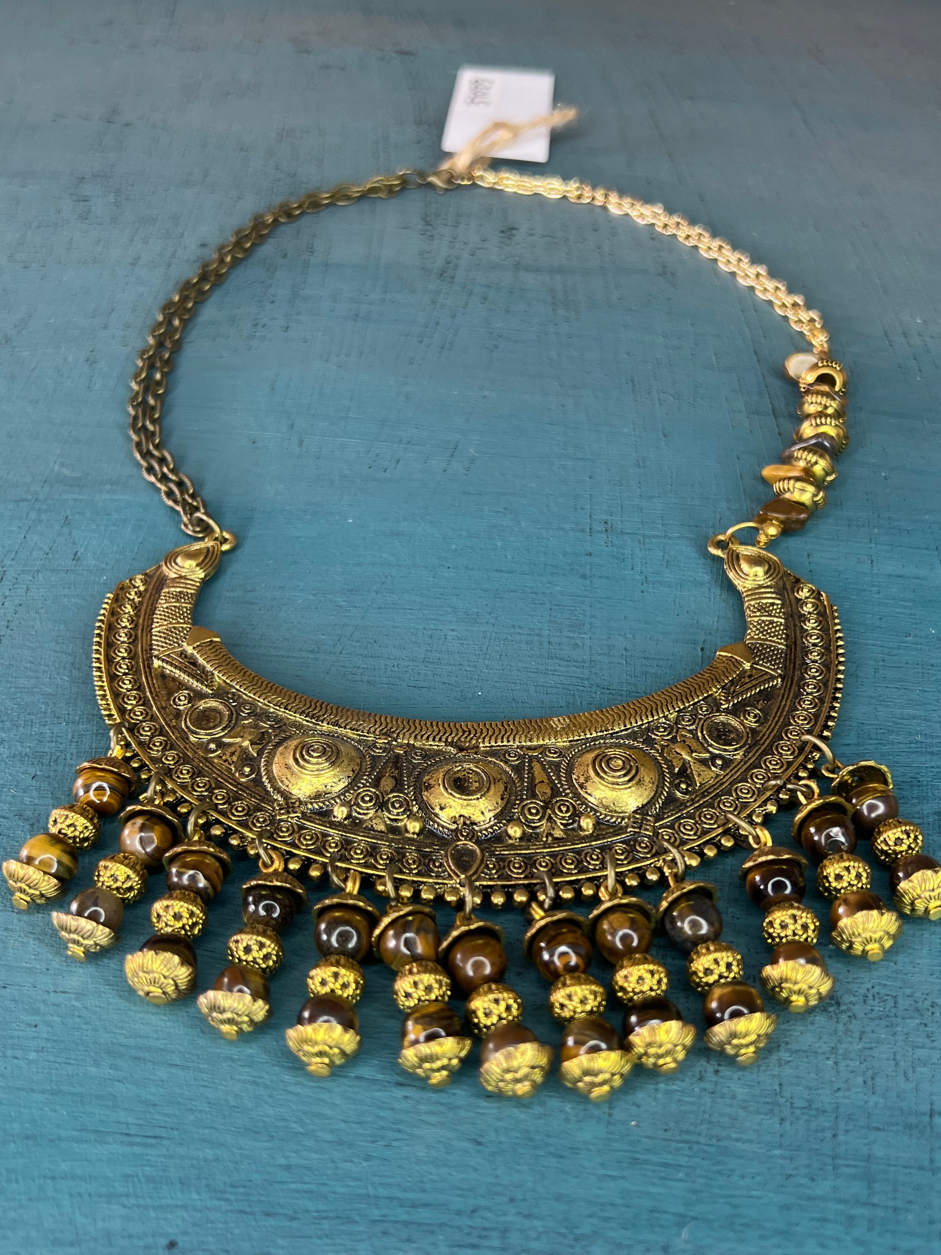 Stapruck Golden Necklace