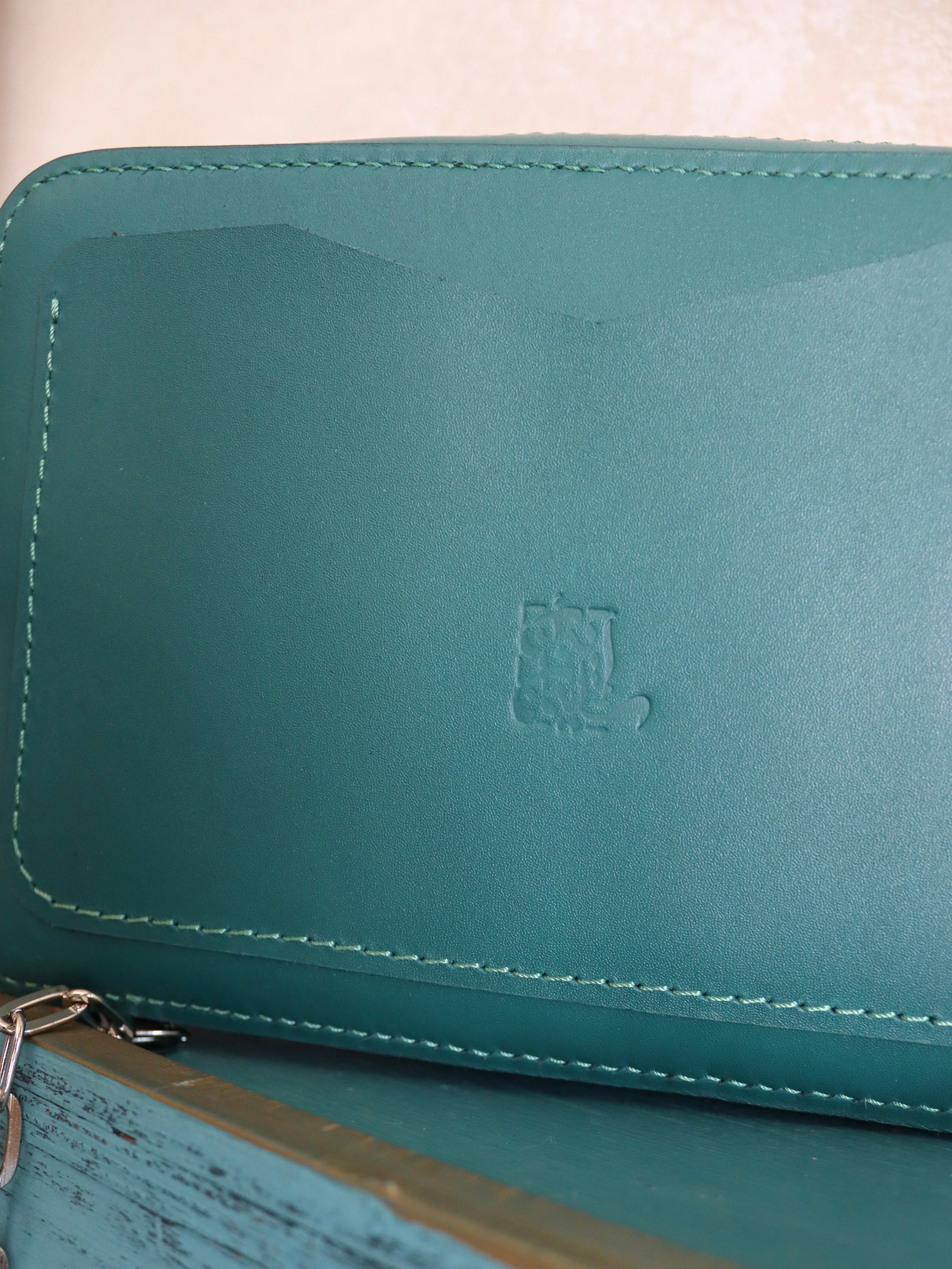 Rectangular cross bag