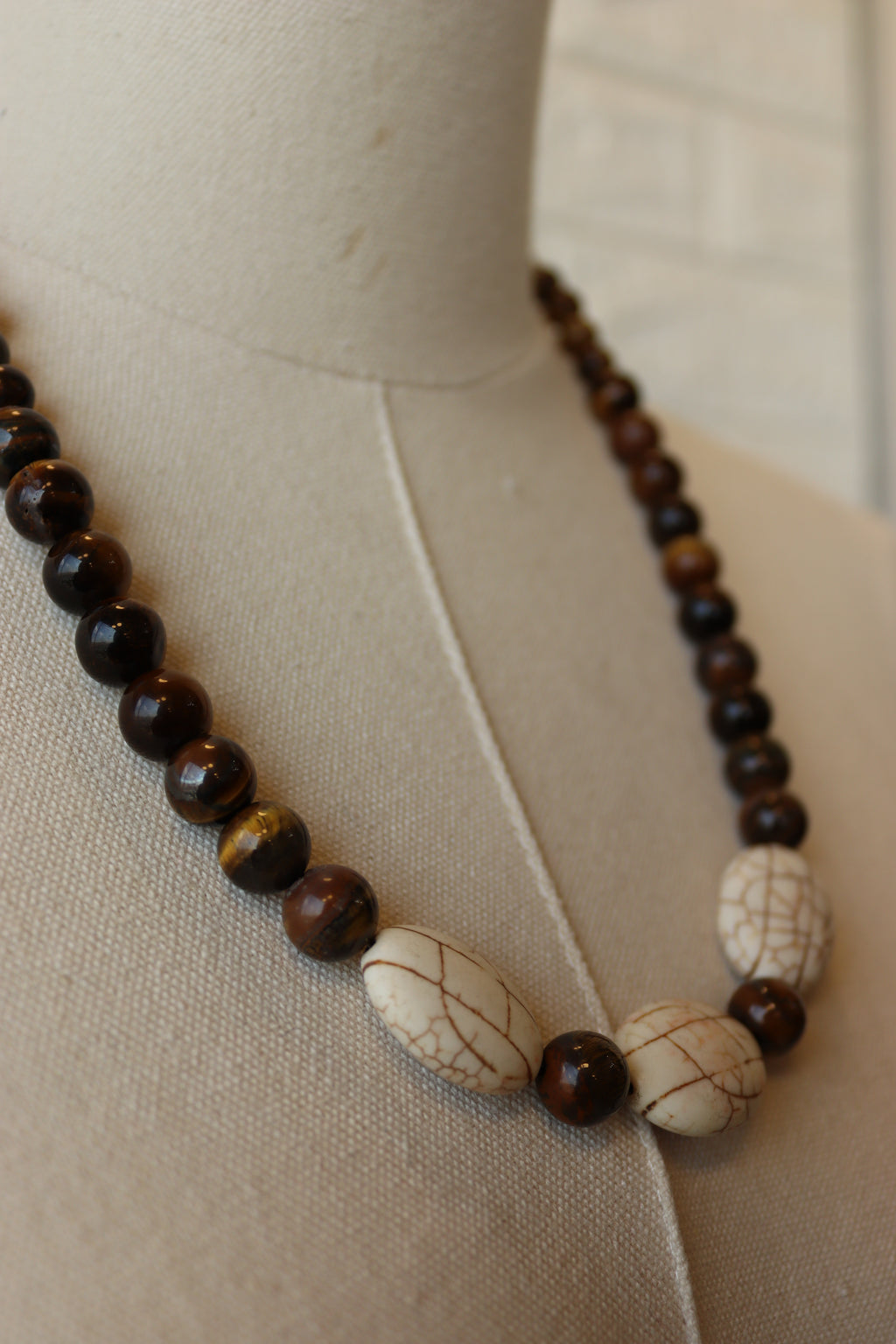 brown agate and white howlite boho necklace | Handmade jewelry