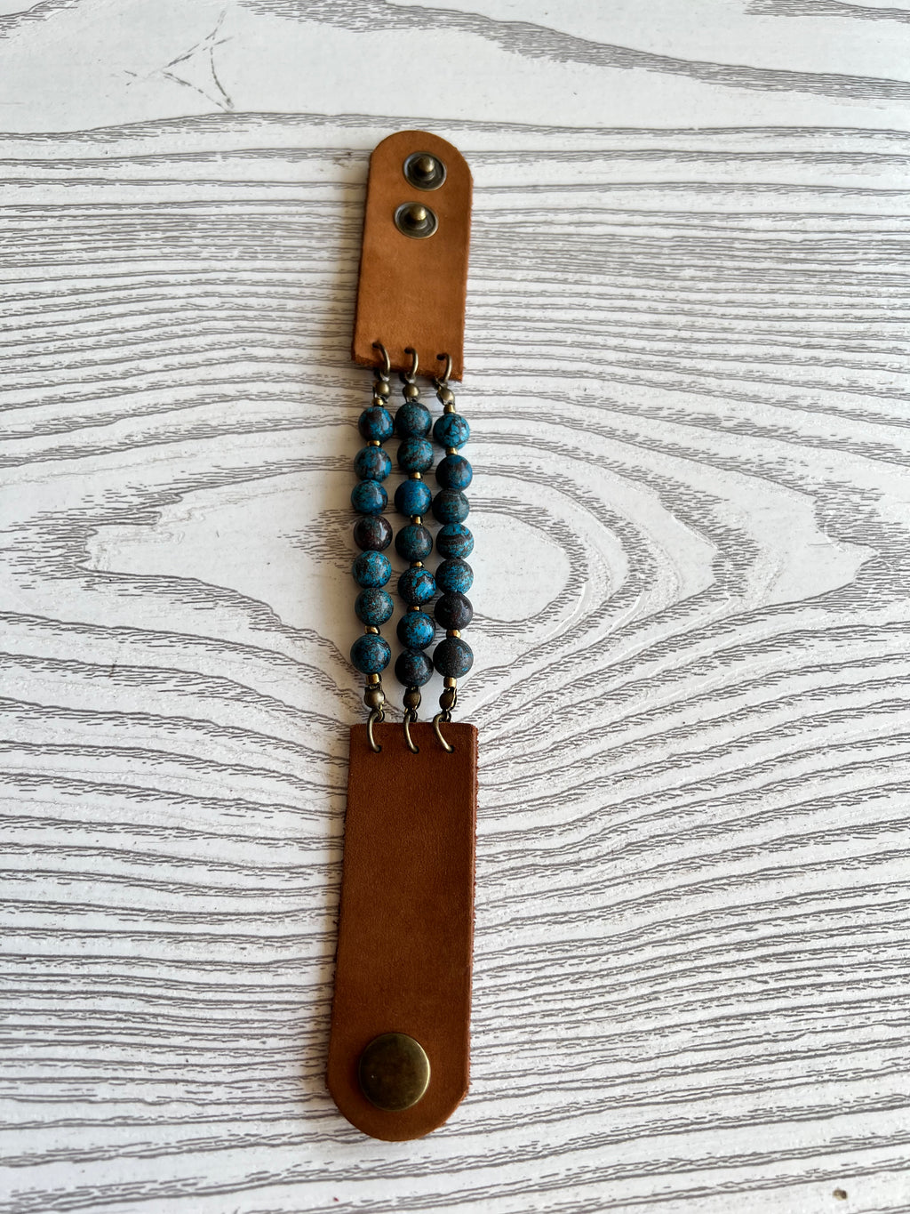 Brown natural leather bracelet with natural stones