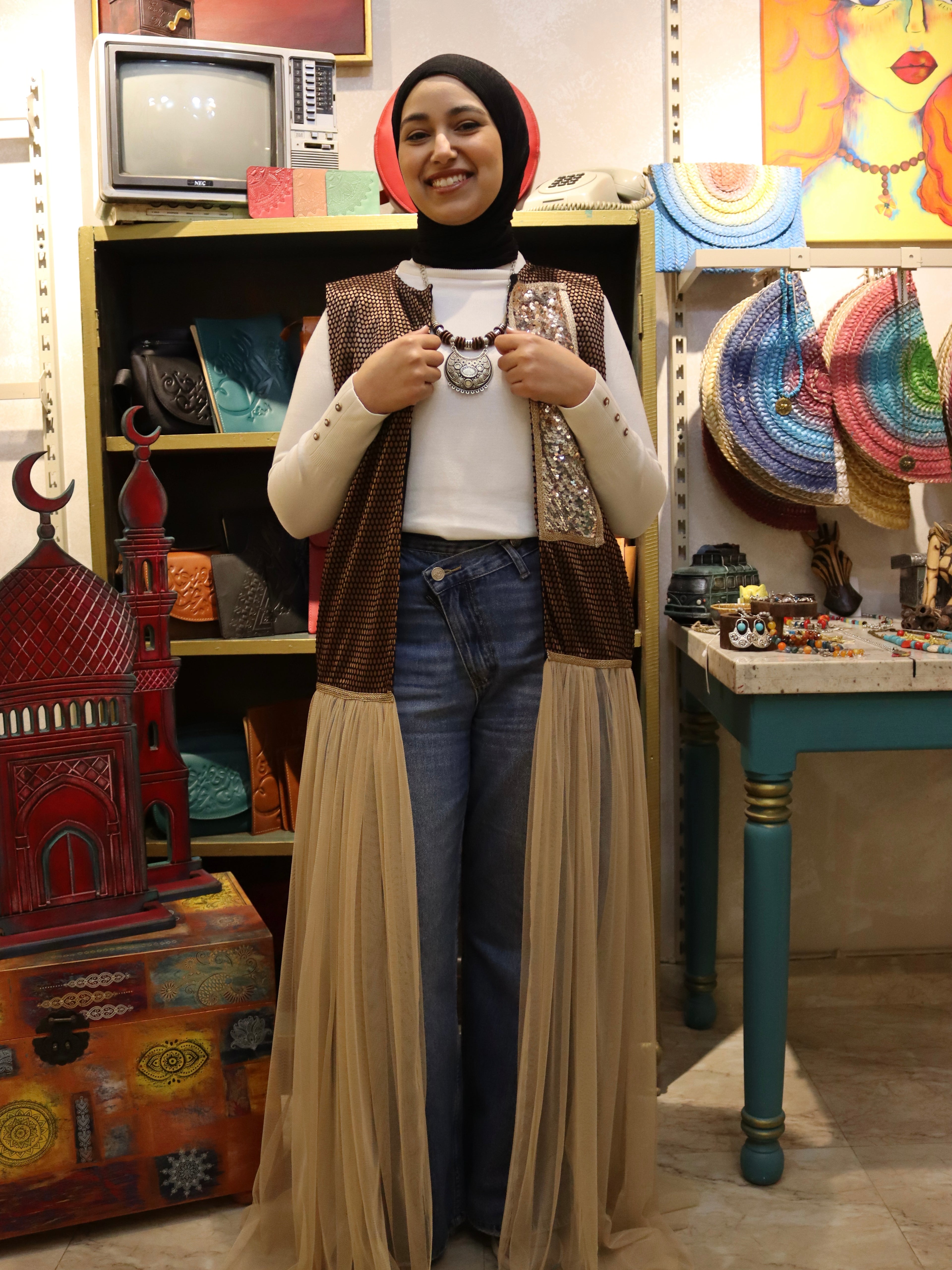 brown sleeveless kaftan