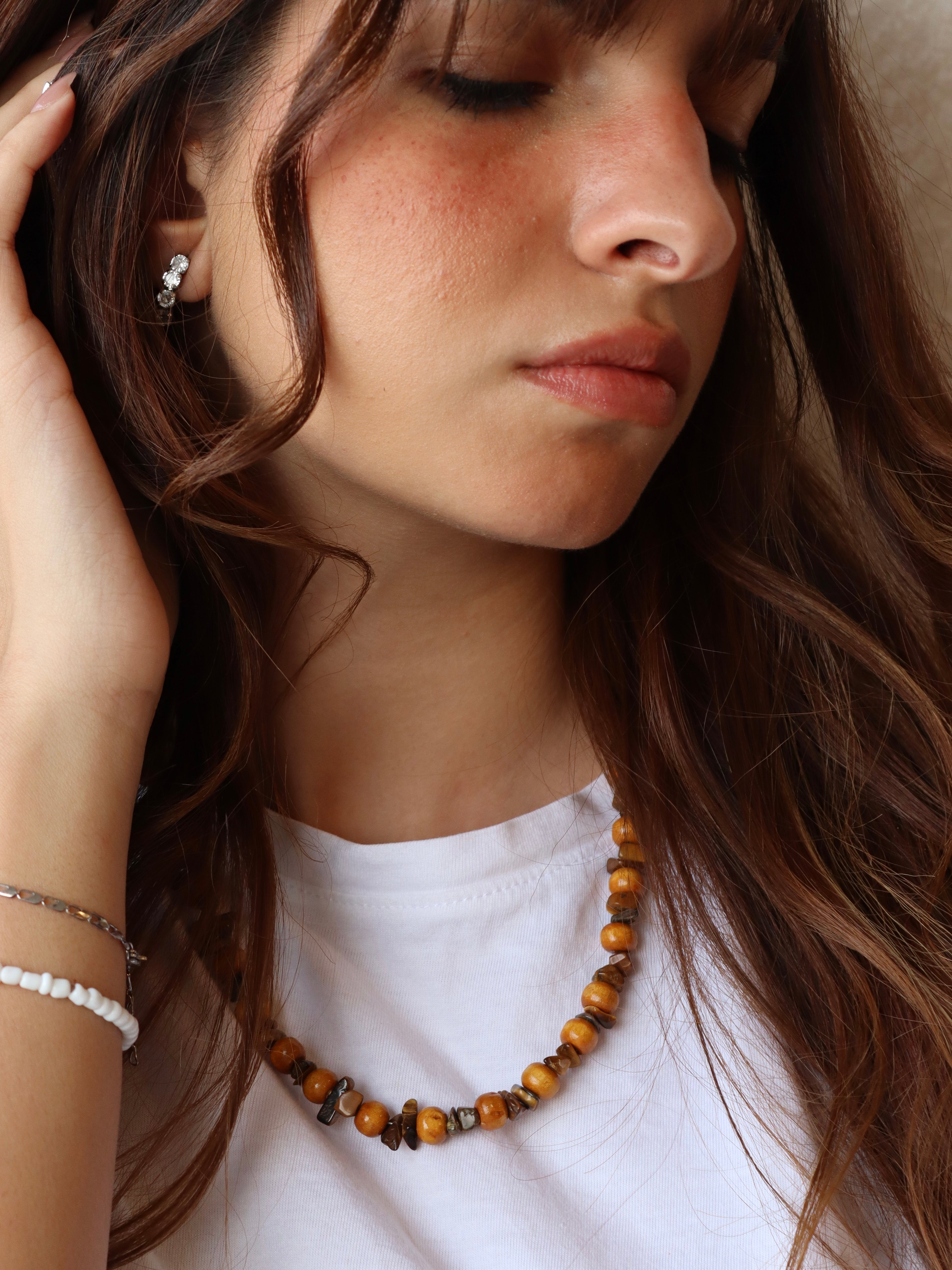 kasr hagar and wooden necklace