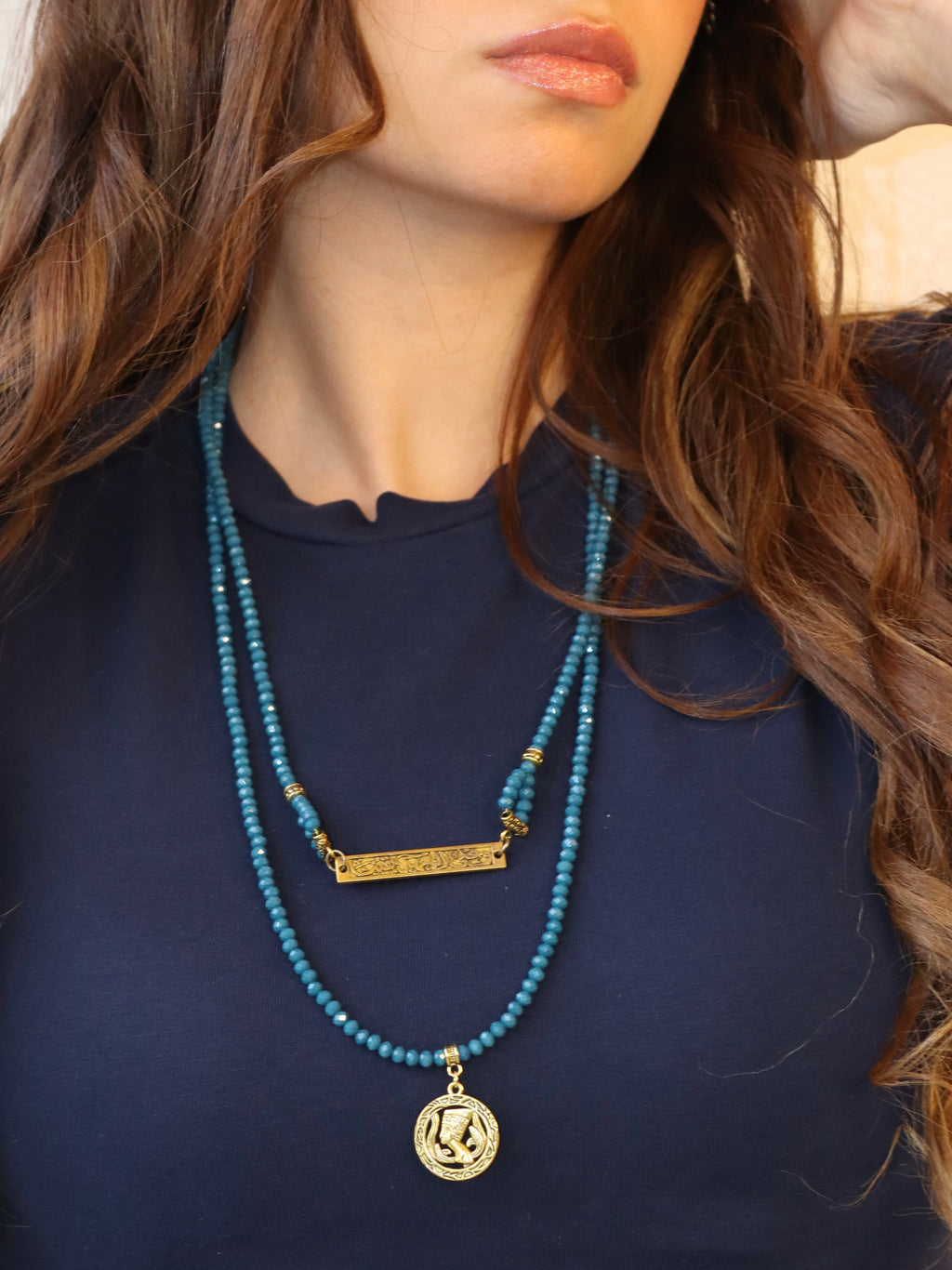 teal crystal necklace with gold accent | J171