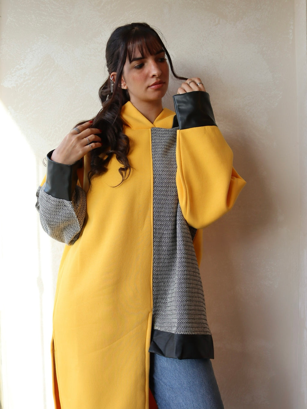 بلوزة صفراء*سوداء