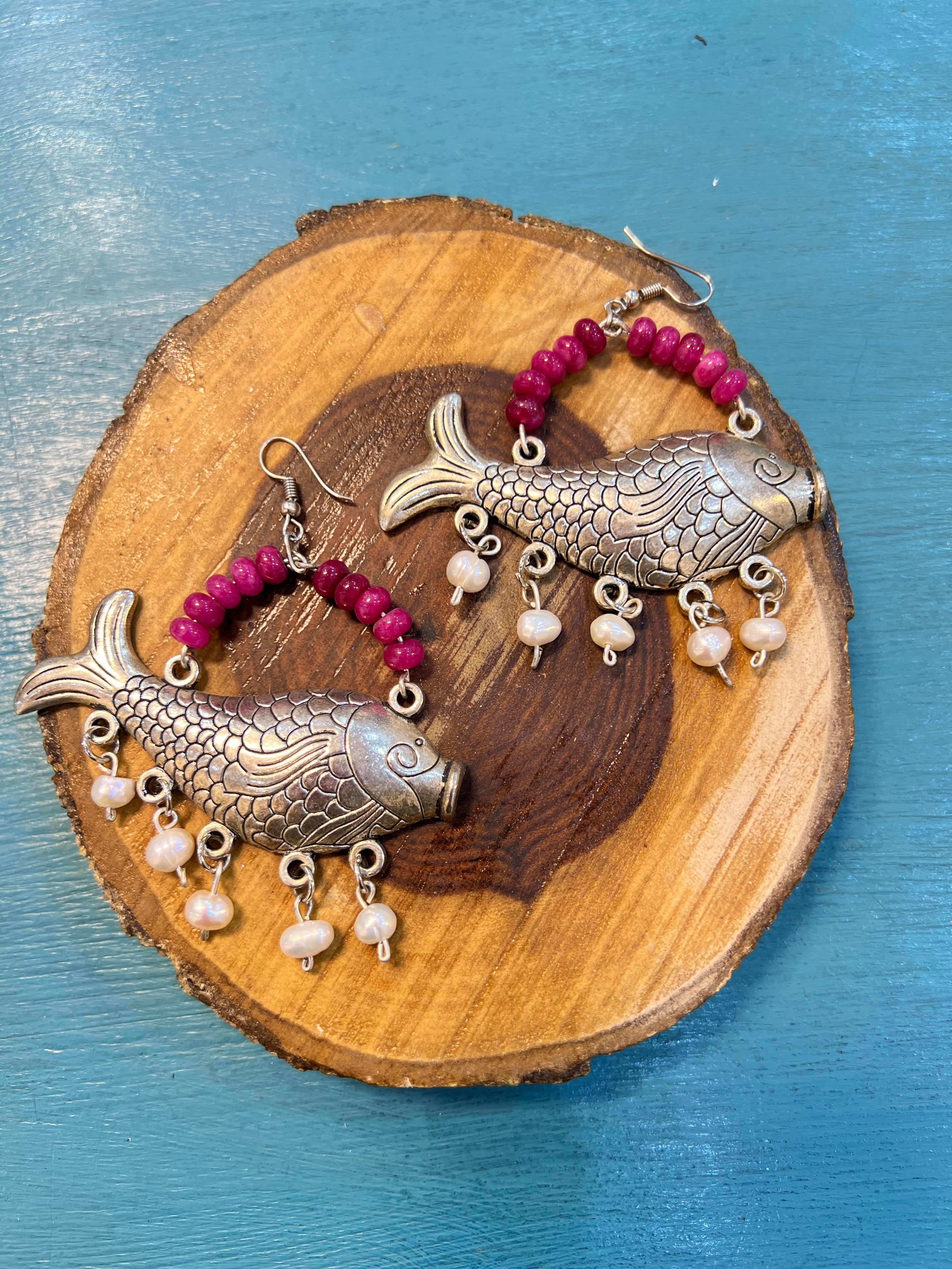 silver fish earrings | J240