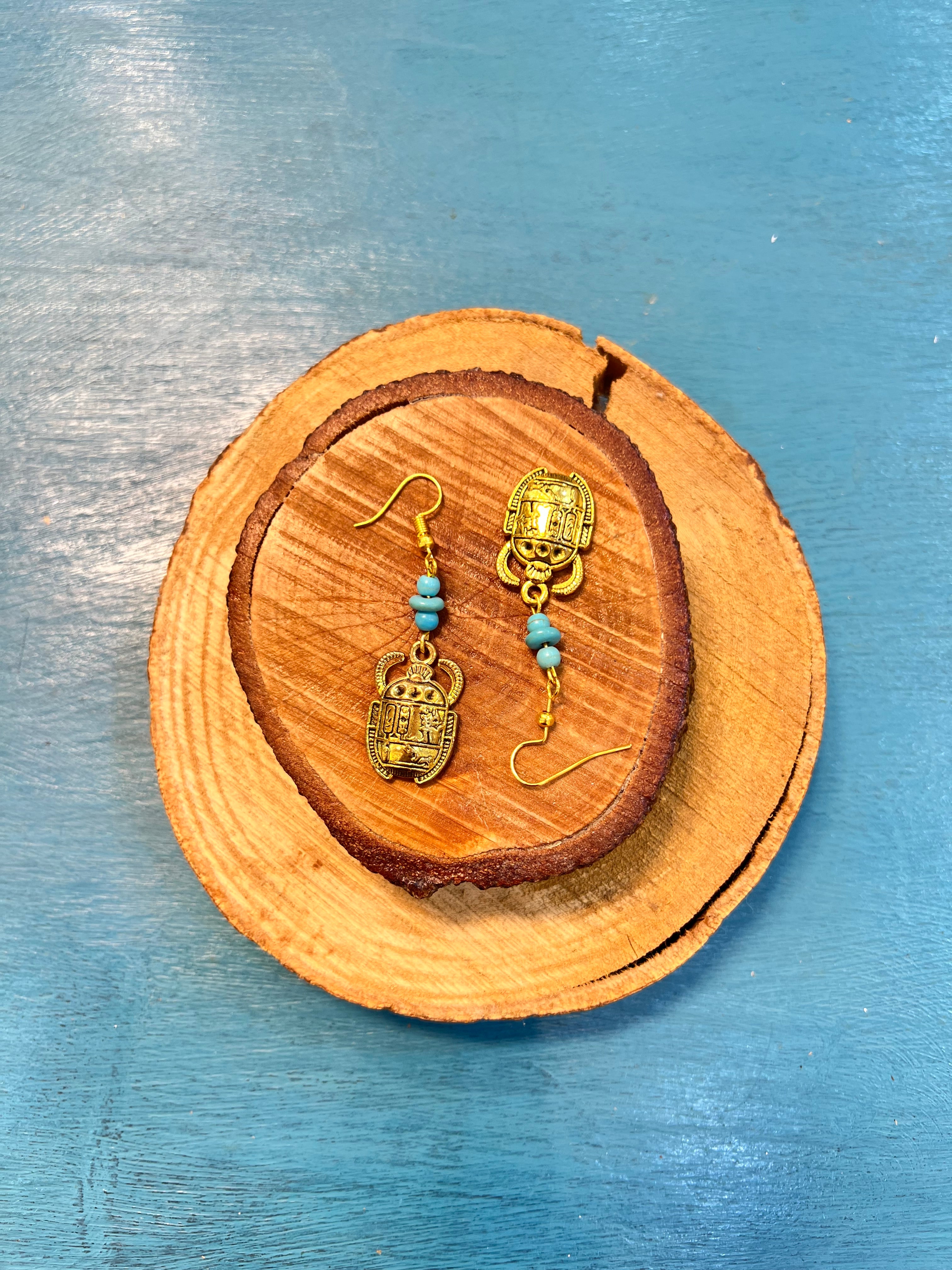 golden scarab earrings | J230