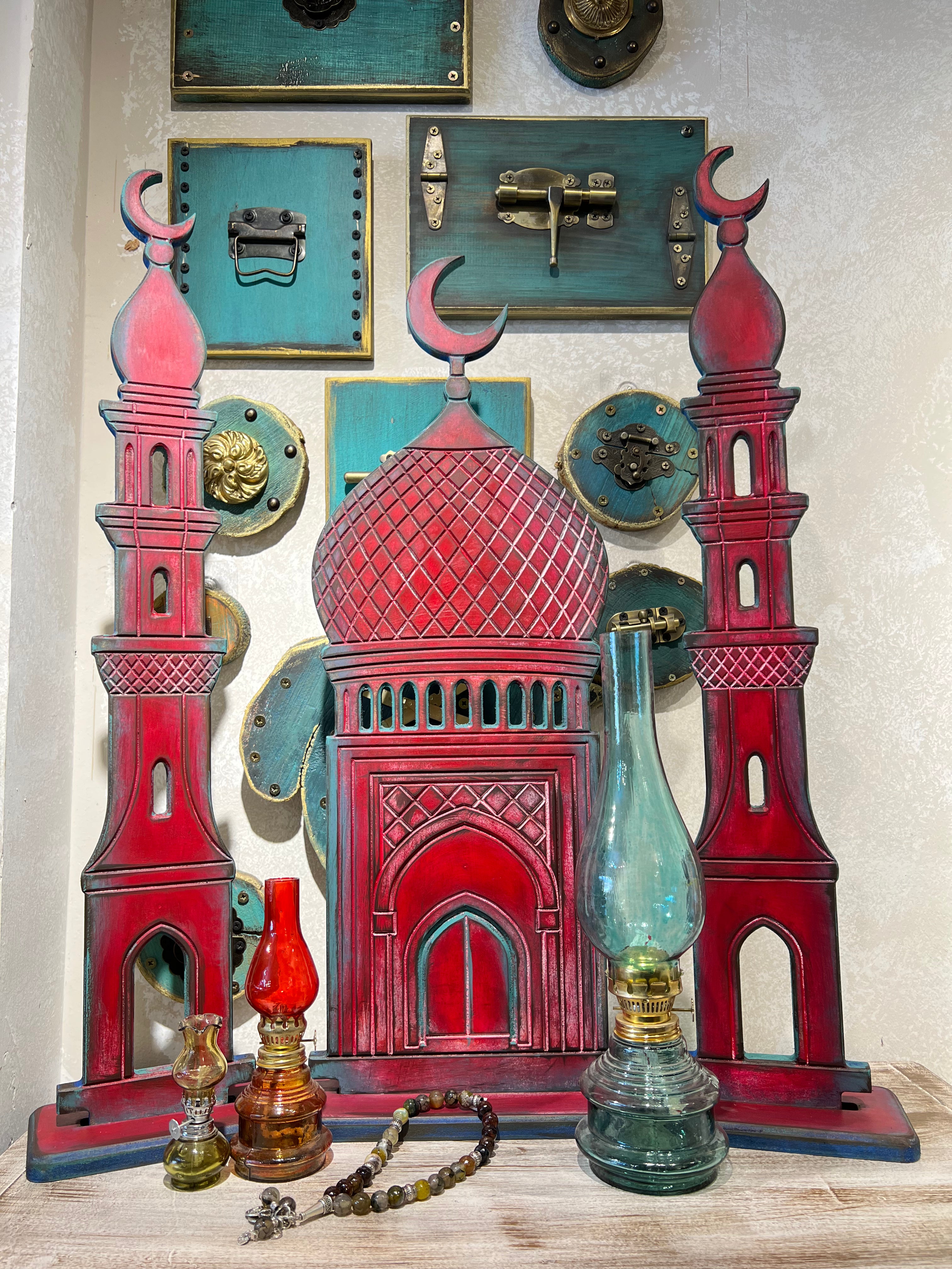 Noor Al Mihrab Set in red | Handmade Ramadan Decore