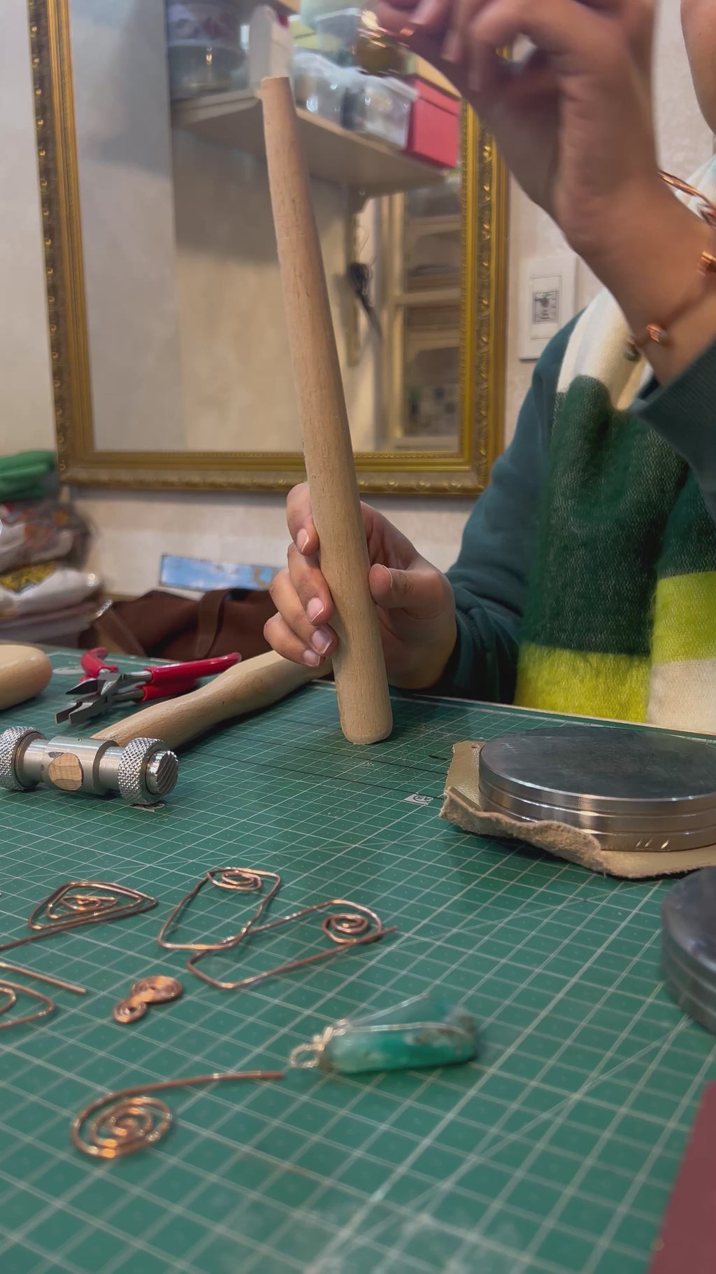 Wire jewelry making workshop